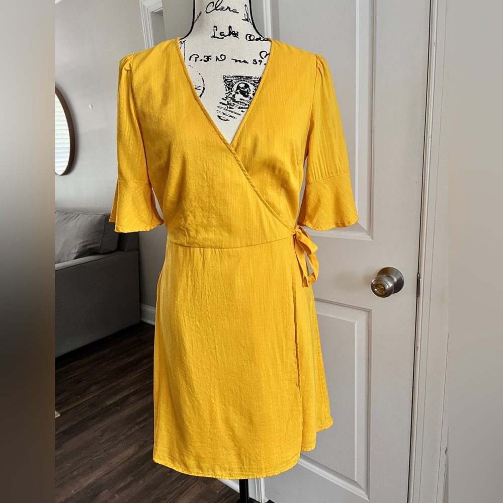 Old Navy Dress - Picture 1 of 9